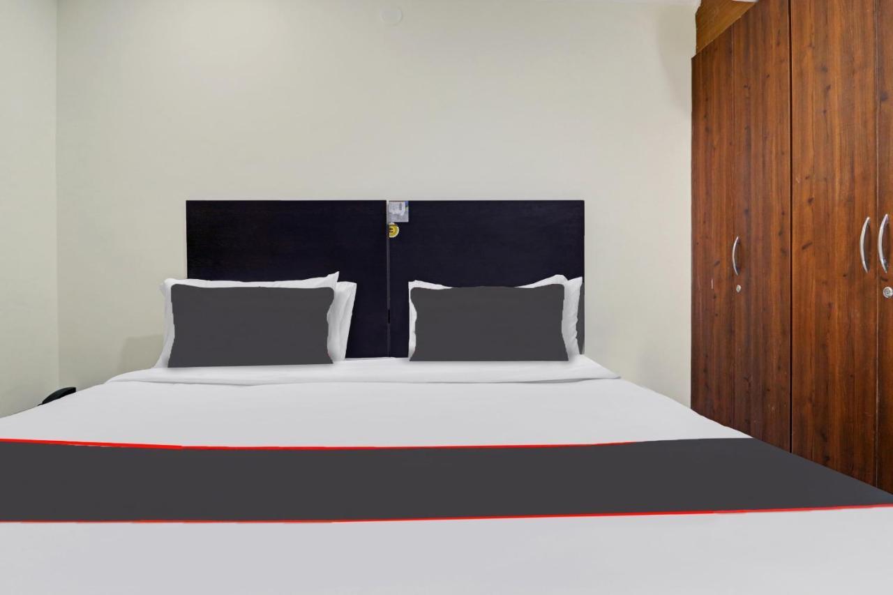 Super Collection O Sahasra Nearkondapur Hotel Hyderabad Exterior photo
