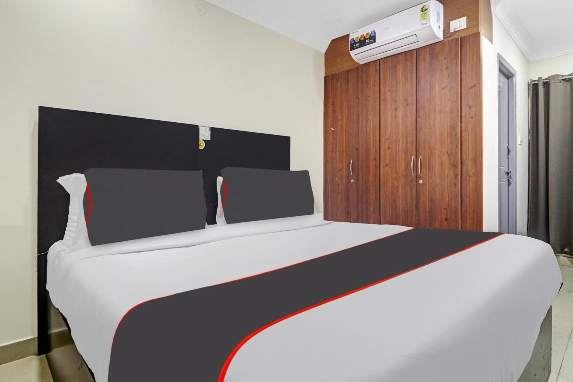 Super Collection O Sahasra Nearkondapur Hotel Hyderabad Exterior photo